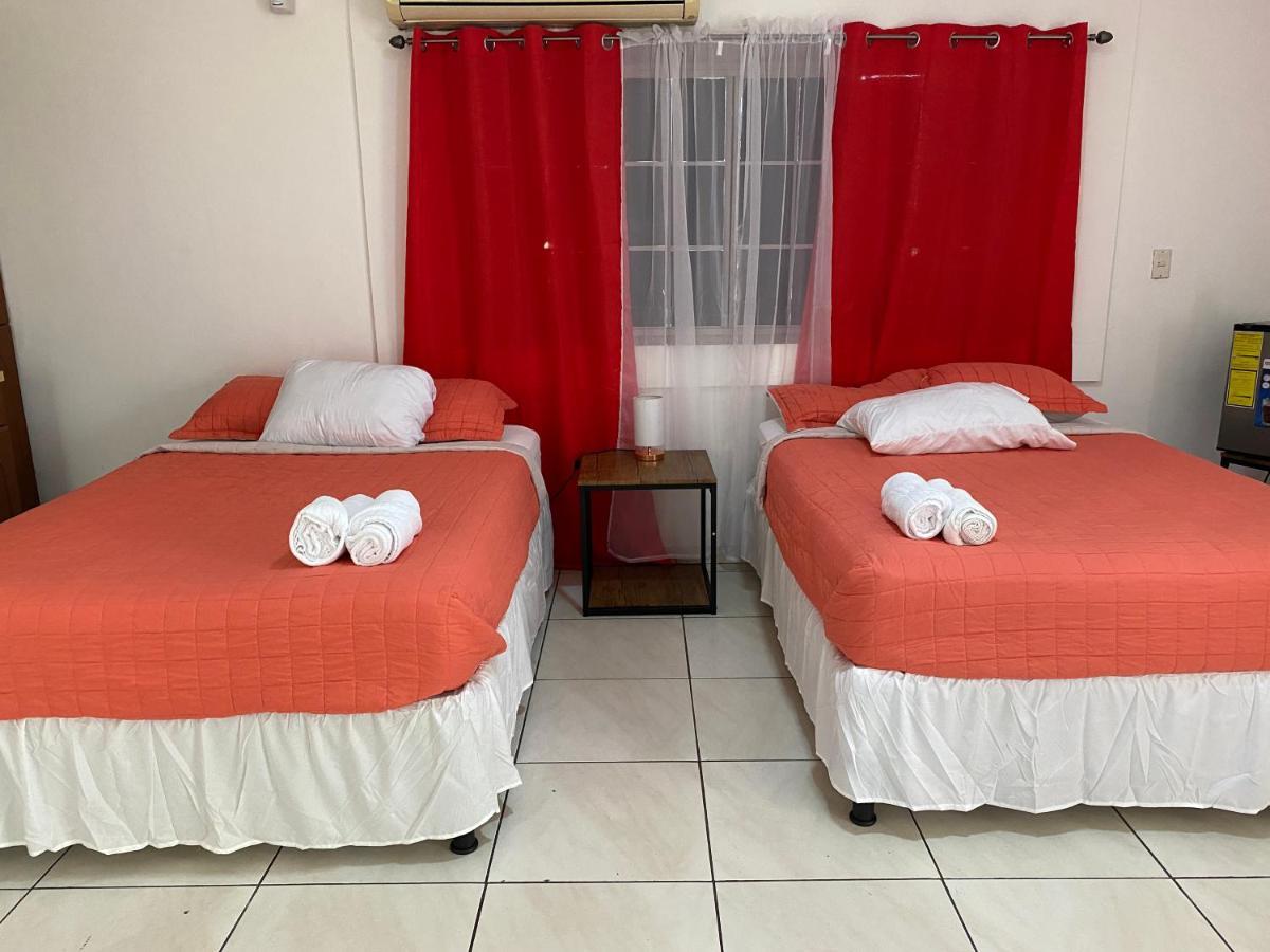 Alexa * San Salvador