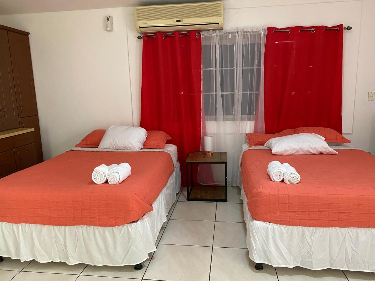Alexa Hostal San Salvador