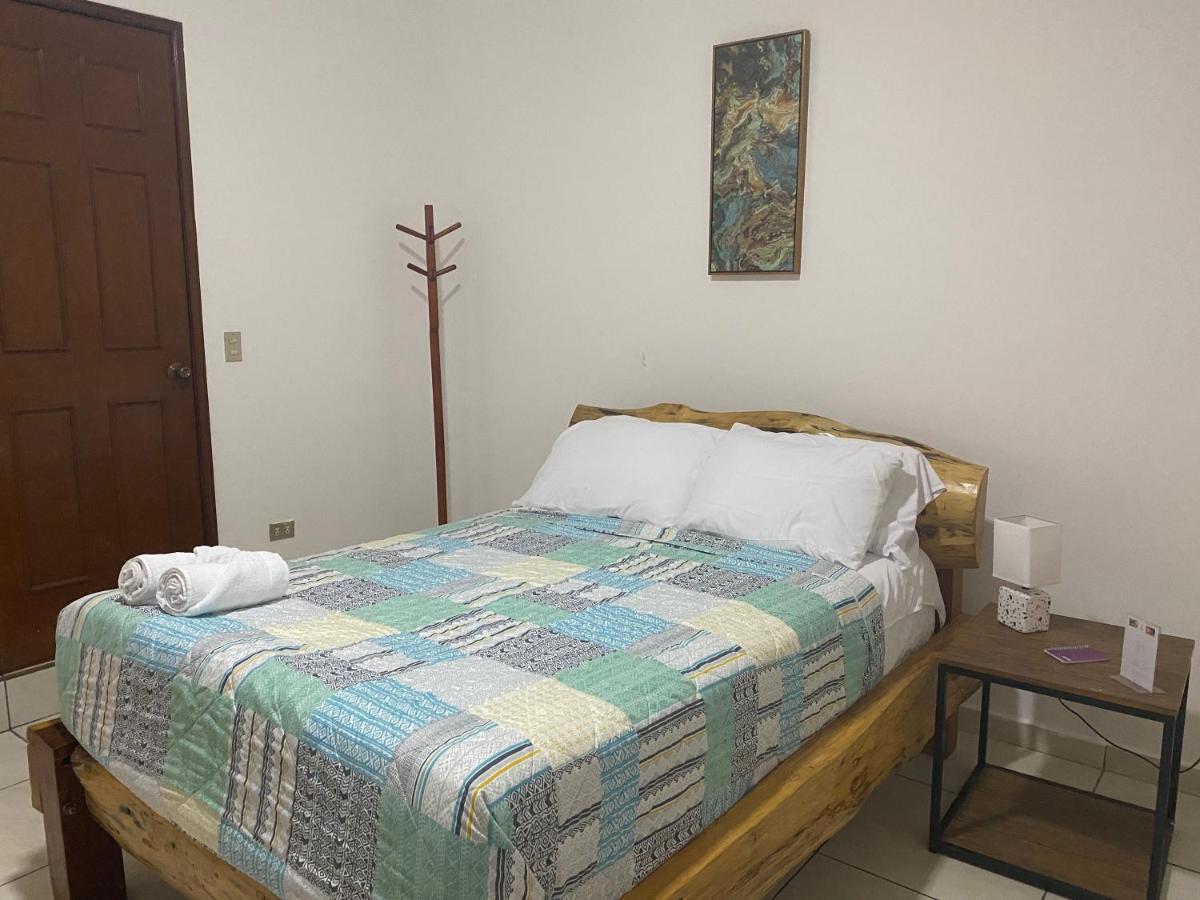 Alexa * San Salvador