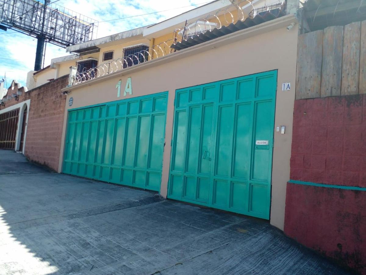 Hostal Alexa San Salvador